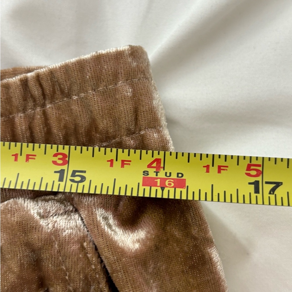 Serra Champagne Velvet Wide Leg Pants, 8-10. - Picture 6 of 6